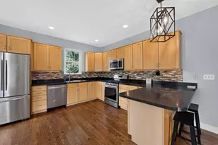 218 Hillsboro Mills Ln, Wallingford, PA 19086 - Photo 11