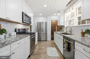 301 N Manoa Rd, Havertown, PA 19083 - Photo 13