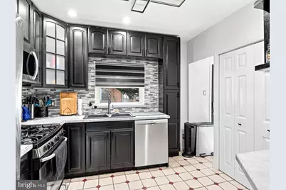 321 Sycamore Avenue, Folsom, PA 19033 - Photo 9