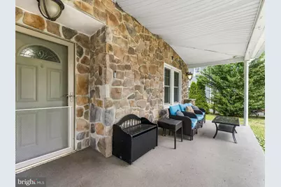 321 Sycamore Avenue, Folsom, PA 19033 - Photo 3