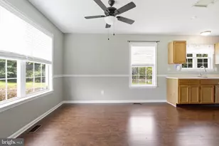 75 Louis James Ct, Upper Chichester, PA 19014 - Photo 5