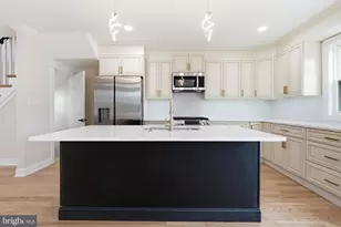 228 N Linden Ave, Upper Darby, PA 19082 - Photo 13