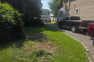 917 Bartram Ave, Darby, PA 19023 - Photo 11