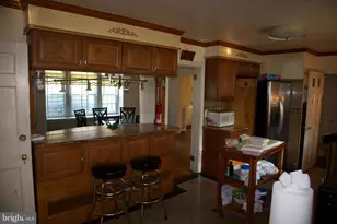 514 Beverly Blvd, Upper Darby, PA 19082 - Photo 9