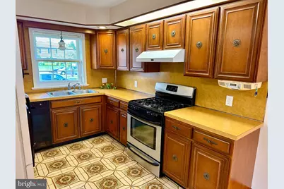 2432 W Chester Pike, Broomall, PA 19008 - Photo 17