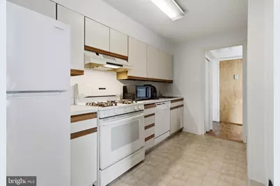1030 E Lancaster #1001, Bryn Mawr, PA 19010 - Photo 3