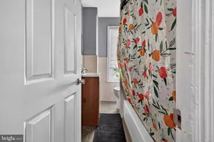 18 E 21st St, Chester, PA 19013 - Photo 17