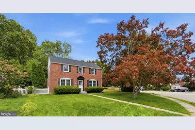 401 Twin Oaks Drive, Havertown, PA 19083 - Photo 1