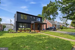 1348 Harrington Rd, Havertown, PA 19083 - Photo 1