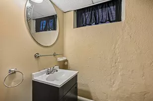 102 Lincoln Ave, Collingdale, PA 19023 - Photo 17