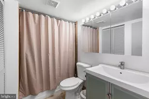 7312 Hilltop Dr, Brookhaven, PA 19015 - Photo 9