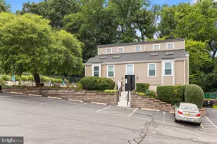 7312 Hilltop Dr, Brookhaven, PA 19015 - Photo 15