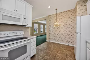 1638 Boxwood Rd, Garnet Valley, PA 19060 - Photo 9