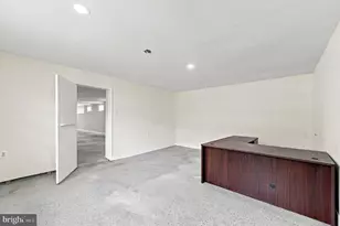 806 Powell Ave, Darby, PA 19023 - Photo 9