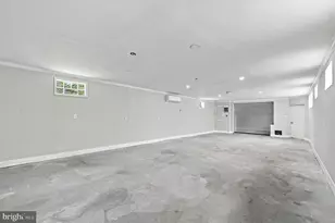806 Powell Ave, Darby, PA 19023 - Photo 5
