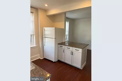 8 W Benedict Avenue #2E, Havertown, PA 19083 - Photo 3