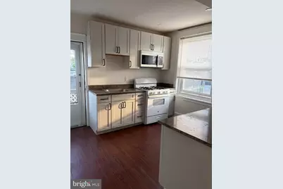 8 W Benedict Avenue #2E, Havertown, PA 19083 - Photo 1