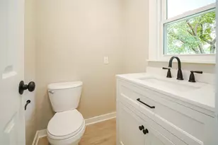 1375 Pond View Ln, Newtown Square, PA 19073 - Photo 19