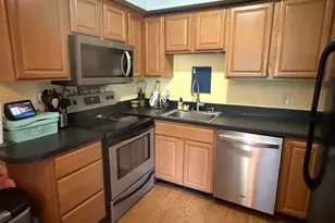 5200 Hilltop Dr, Brookhaven, PA 19015 - Photo 9