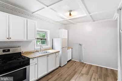 816 Greenhill Road, Sharon Hill, PA 19079 - Photo 15