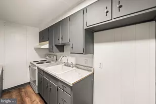 245 W 21st St, Chester, PA 19013 - Photo 7