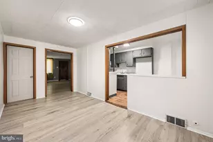 245 W 21st St, Chester, PA 19013 - Photo 11