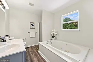 735 Hawthorne Ln, Aston, PA 19014 - Photo 17