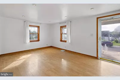 29 Green Lane, Aston, PA 19014 - Photo 5
