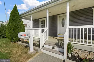 29 Green Ln, Aston, PA 19014 - Photo 3