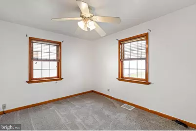 29 Green Lane, Aston, PA 19014 - Photo 11