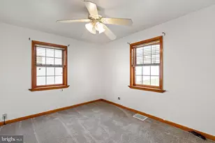 29 Green Ln, Aston, PA 19014 - Photo 11