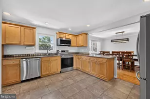 422 Conard Dr, Springfield, PA 19064 - Photo 9