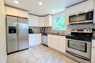 640 Pennsylvania Ave, Prospect Park, PA 19076 - Photo 11