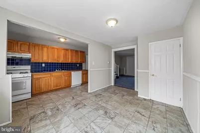 7036 Radbourne Road, Upper Darby, PA 19082 - Photo 9