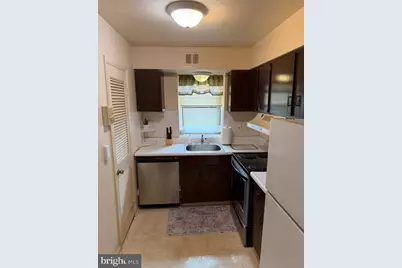824 South Avenue #P5, Secane, PA 19018 - Photo 5