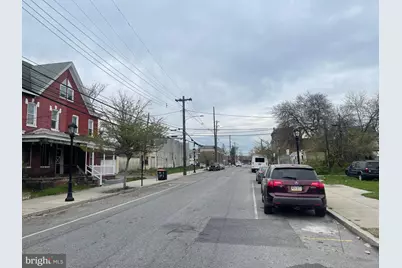 207 Highland Avenue, Chester, PA 19013 - Photo 3