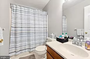 141 Knollwood Ct, Aston, PA 19014 - Photo 15