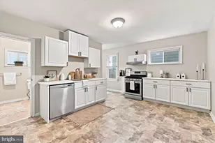 35 Marshall Ave, Marcus Hook, PA 19061 - Photo 1