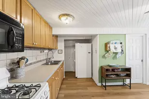 156 Ervin, Marcus Hook, PA 19061 - Photo 13
