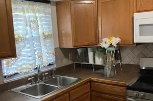 1513 Roosevelt Dr, Sharon Hill, PA 19079 - Photo 7