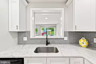 44 S Brookside Rd, Springfield, PA 19064 - Photo 17