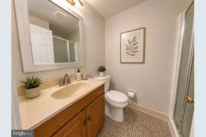 802 South Ave #C2, Secane, PA 19018 - Photo 7