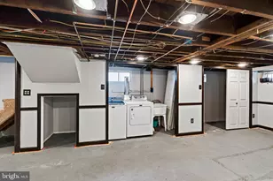 113 Broomall St, Folsom, PA 19033 - Photo 29