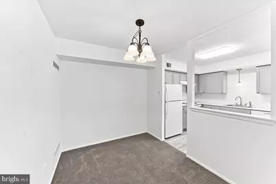 5200 Hilltop Drive #B-22, Brookhaven, PA 19015 - Photo 5