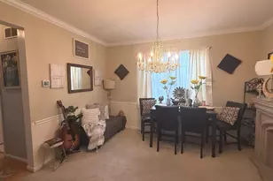 702 Carriage Cir, Upper Chichester, PA 19014 - Photo 13