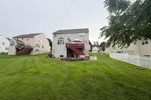 702 Carriage Cir, Upper Chichester, PA 19014 - Photo 57