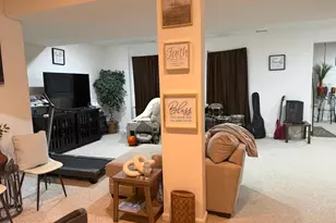 702 Carriage Cir, Upper Chichester, PA 19014 - Photo 45