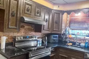 7247 Bradford Rd, Upper Darby, PA 19082 - Photo 11