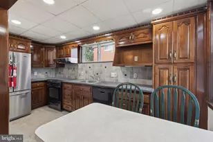 214 Westbridge Rd, Glenolden, PA 19036 - Photo 7