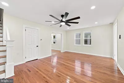 210 Marshall Avenue, Darby, PA 19023 - Photo 3